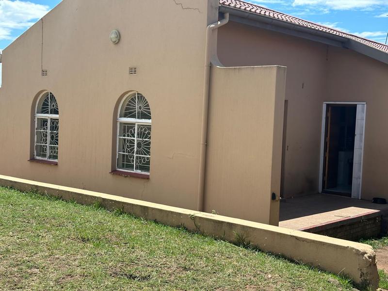 4 Bedroom Property for Sale in Mthata Eastern Cape